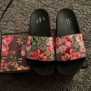 Gucci flower slides